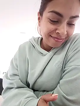 Snapshot of Ivanna2 chatting on 10-15-25, 03:01 Ivanna2 online show from 10-15-25, 03:01