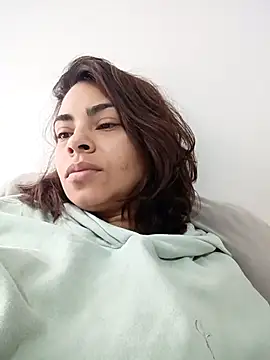 Snapshot of Ivanna2 chatting on 01-11-26, 12:21 Ivanna2 online show from 01-11-26, 12:21