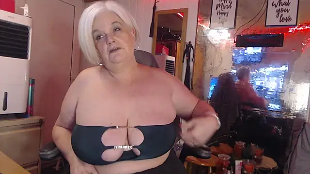 sexychazza16 online show from 01-06-26, 08:01