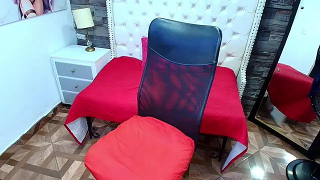 TRINY TS online show from 06-27-26, 12:37