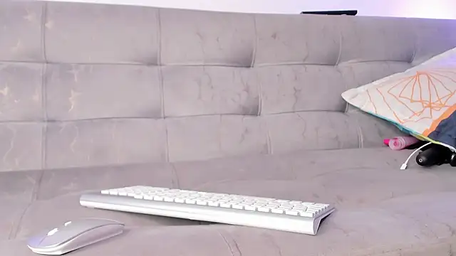AgathaFoxx online show from 12-15-24, 08:04