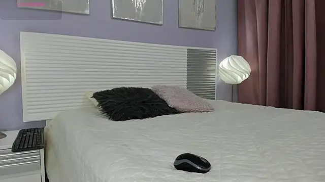 AgathaFoxx online show from 05-10-26, 08:03