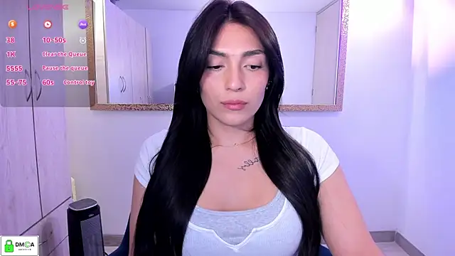 Snapshot of EricaVanderhill chatting on 03-20-26, 01:10 EricaVanderhill online show from 03-20-26, 01:10