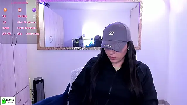 Snapshot of EricaVanderhill chatting on 03-26-26, 11:54 EricaVanderhill online show from 03-26-26, 11:54