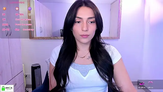 Snapshot of EricaVanderhill chatting on 04-02-26, 12:30 EricaVanderhill online show from 04-02-26, 12:30