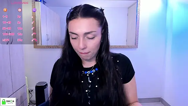 Snapshot of EricaVanderhill chatting on 04-03-26, 01:58 EricaVanderhill online show from 04-03-26, 01:58