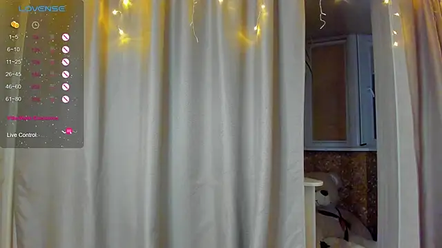 Snapshot of Bella_Foryou chatting on 01-29-25, 02:00 Bella Foryou online show from 01-29-25, 02:00