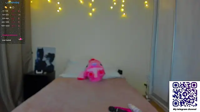 Snapshot of Bella_Foryou chatting on 03-14-25, 12:54 Bella Foryou online show from 03-14-25, 12:54