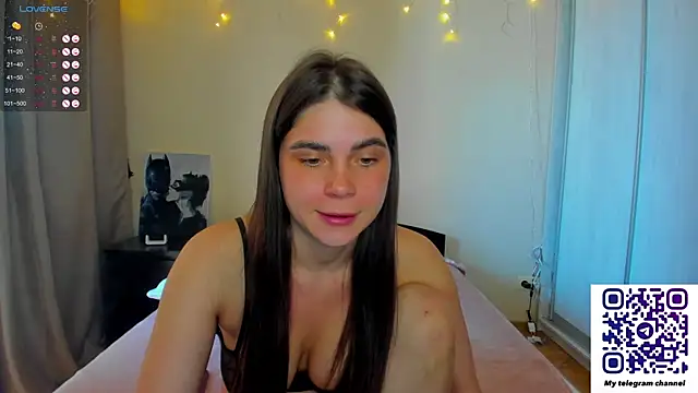 Snapshot of Bella_Foryou chatting on 03-15-25, 04:02 Bella Foryou online show from 03-15-25, 04:02