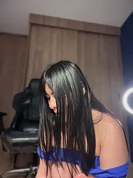 Roxxannne online show from 03-29-26, 09:15