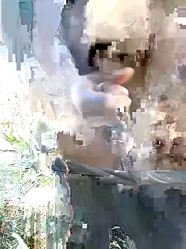 Snapshot of FinableKnee chatting on 09-15-25, 04:45 FinableKnee online show from 09-15-25, 04:45