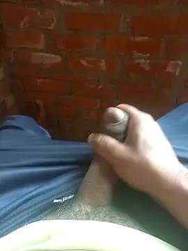 Snapshot of FinableKnee chatting on 02-24-26, 04:54 FinableKnee online show from 02-24-26, 04:54