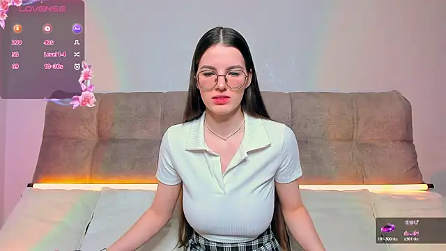 AriellaTesk online show from 11-18-25, 02:39