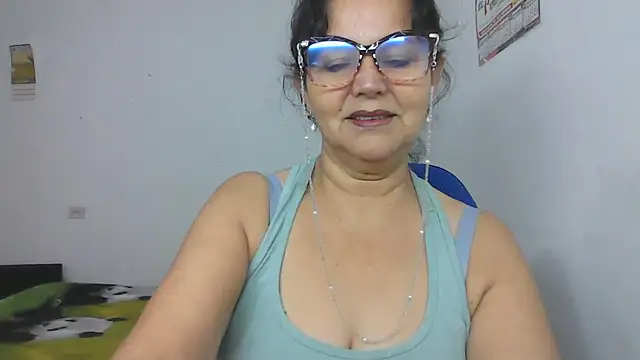 Snapshot of samyjons chatting on 02-19-25, 12:44 samyjons online show from 02-19-25, 12:44