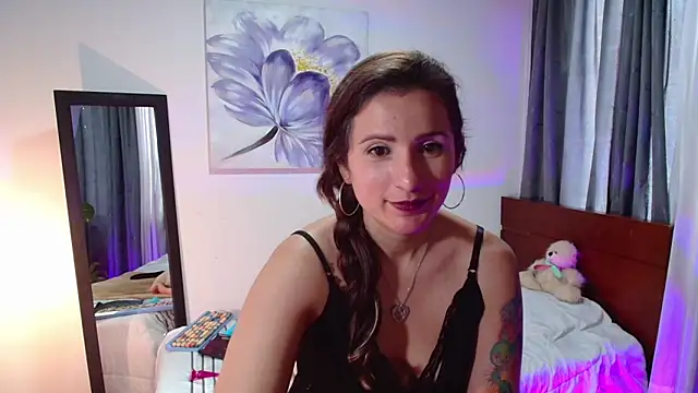 vanessabrown  online show from 02-12-25, 04:11