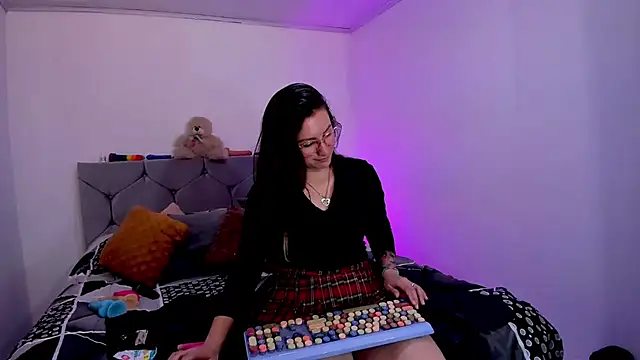 vanessabrown  online show from 09-29-25, 06:35