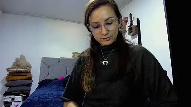 vanessabrown  online show from 03-04-26, 07:53