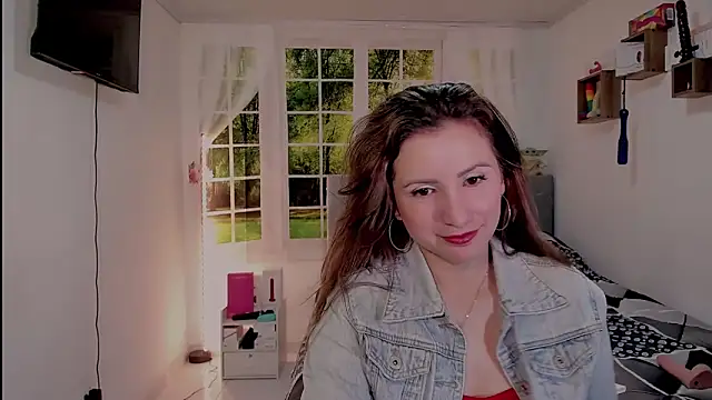 vanessabrown  online show from 05-17-26, 02:46