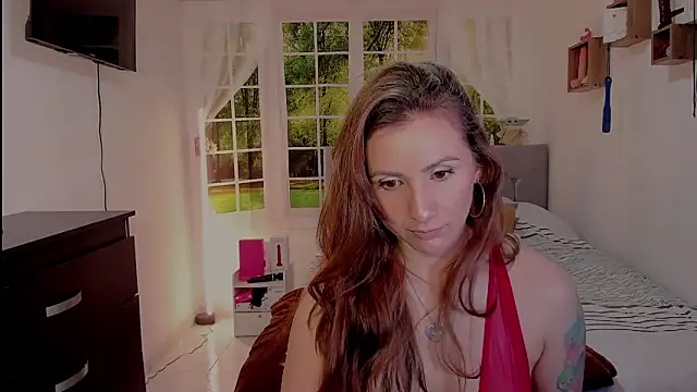 vanessabrown  online show from 06-09-26, 05:02