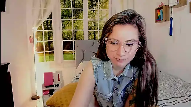 vanessabrown  online show from 06-19-26, 09:40