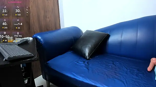 Mature Skinny online show from 11-19-25, 06:24