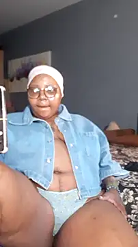 PearlSexxy69 online show from 05-04-26, 02:57