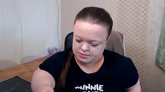Janiffer MiMi online show from 05-20-26, 04:13