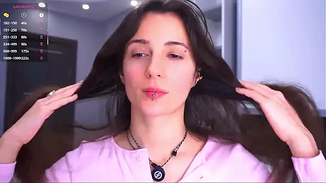 Holla Molly online show from 02-24-26, 06:44