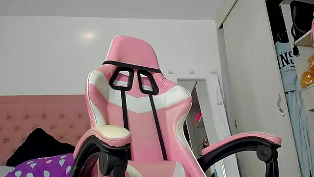 Snapshot of Lindsay-hii chatting on 03-01-25, 03:16 Lindsay-hii online show from 03-01-25, 03:16