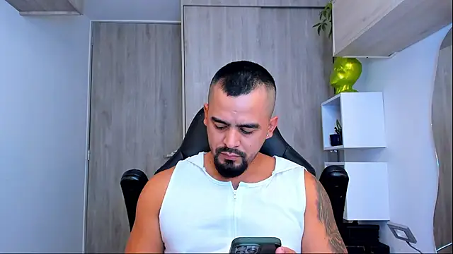 Ricardo 1998 online show from 03-03-25, 01:53