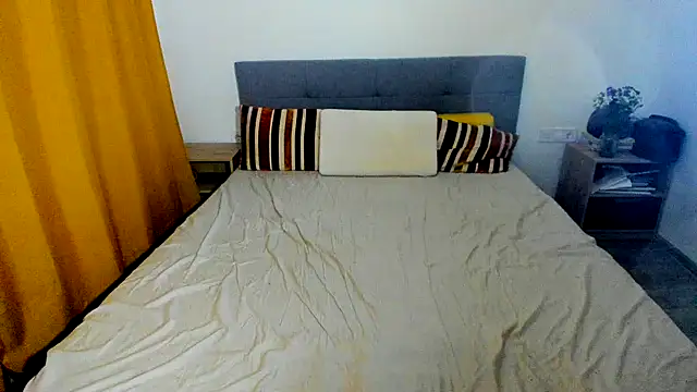 Snapshot of pinupmod chatting on 09-13-25, 10:20 pinupmod online show from 09-13-25, 10:20