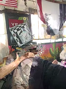 1-800-FUCKYOU online show from 09-28-25, 10:48