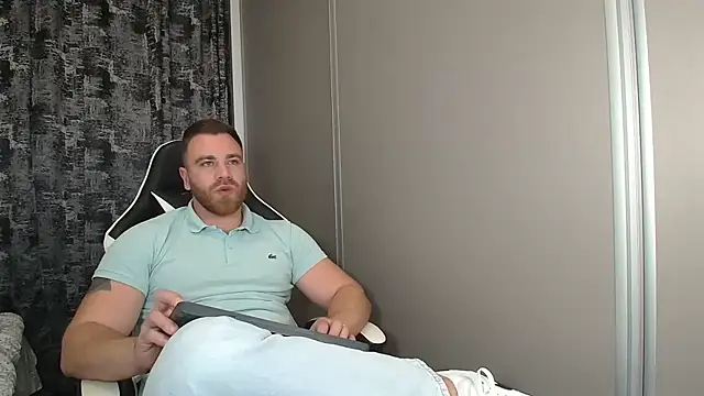 Thori92 online show from 11-21-25, 07:45