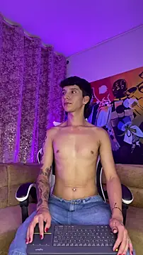 JacoboSwam online show from 10-26-25, 05:24