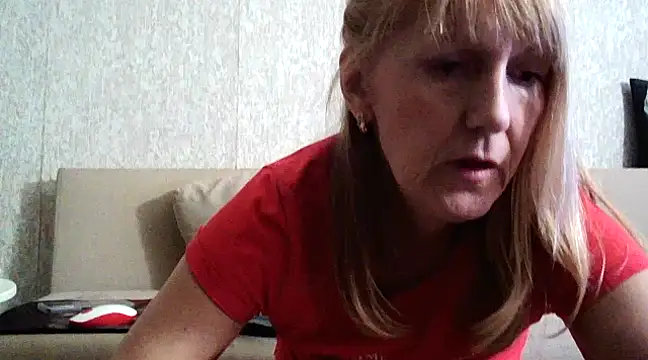 Snapshot of ValeriaLight chatting on 03-18-25, 06:15 ValeriaLight online show from 03-18-25, 06:15