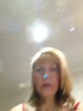 Snapshot of ValeriaLight chatting on 03-21-26, 02:31 ValeriaLight online show from 03-21-26, 02:31