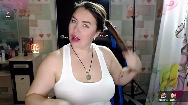 Snapshot of Korolek12 chatting on 01-12-25, 12:44 Korolek12 online show from 01-12-25, 12:44