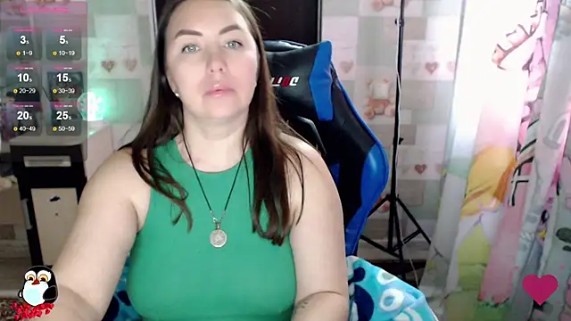 Snapshot of Korolek12 chatting on 01-23-25, 11:04 Korolek12 online show from 01-23-25, 11:04