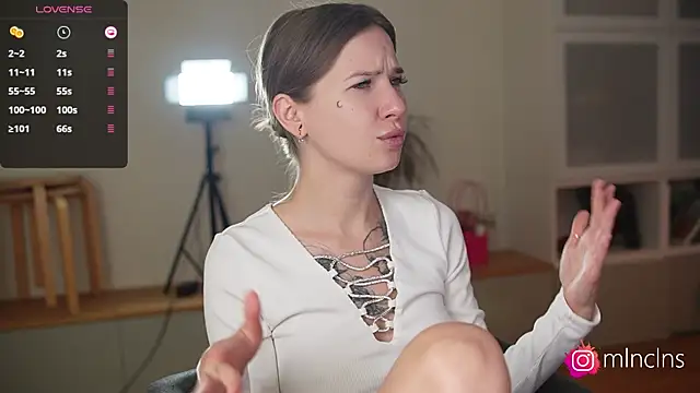 melanielwithu online show from 04-06-26, 03:35