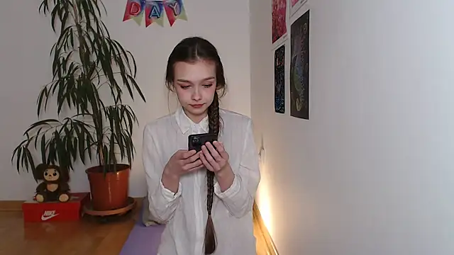 Michelle Melnss online show from 01-17-25, 05:32