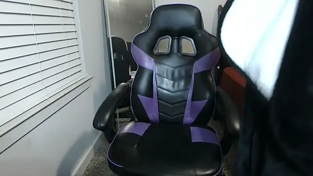 Snapshot of carameldoll1 chatting on 03-26-26, 12:39 carameldoll1 online show from 03-26-26, 12:39