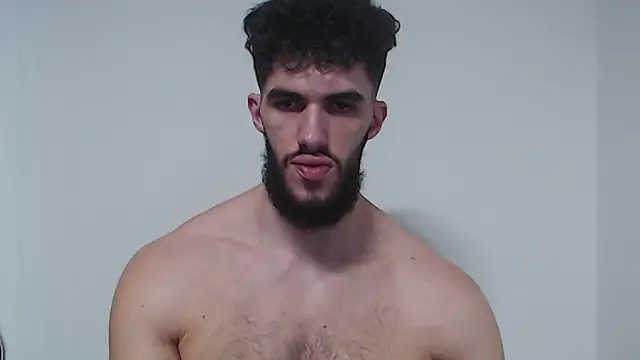 Snapshot of hiddenf chatting on 02-23-26, 07:00 hiddenf online show from 02-23-26, 07:00