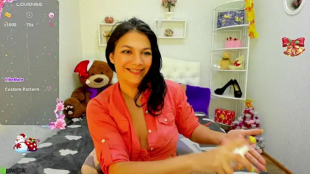 Snapshot of Mollywell chatting on 12-24-24, 11:06 Mollywell online show from 12-24-24, 11:06