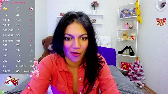 Snapshot of Mollywell chatting on 01-10-25, 04:54 Mollywell online show from 01-10-25, 04:54
