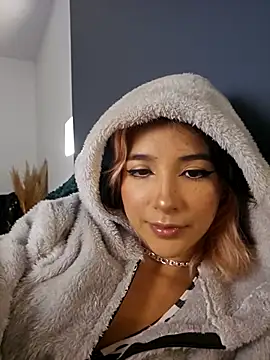 Snapshot of LucyAllenX chatting on 02-28-25, 12:54 LucyAllenX online show from 02-28-25, 12:54