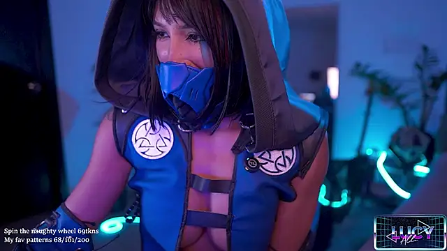 LucyAllenX online show from 10-28-25, 07:38