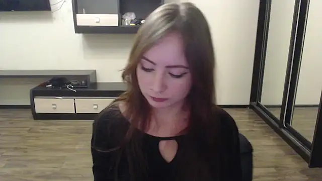 Laralianna online show from 12-11-24, 07:25