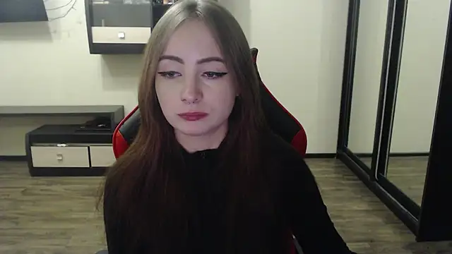 Laralianna online show from 01-05-25, 01:35