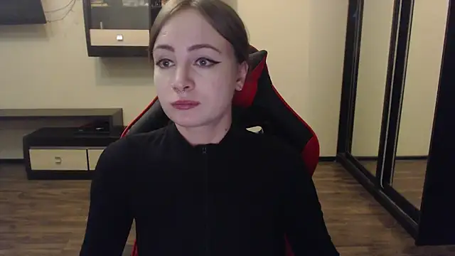 Laralianna online show from 01-09-25, 07:42