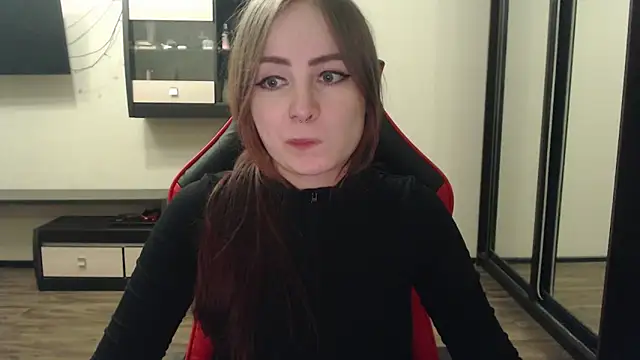 Laralianna online show from 02-20-25, 08:47